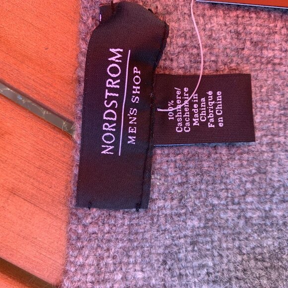 Nordstorm Men's Shop Cashmere Scarf Gray - Picture 3 of 5